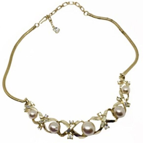 Corocraft Jewelry - Vtg Corocraft gold pearl rhinestone 14" necklace